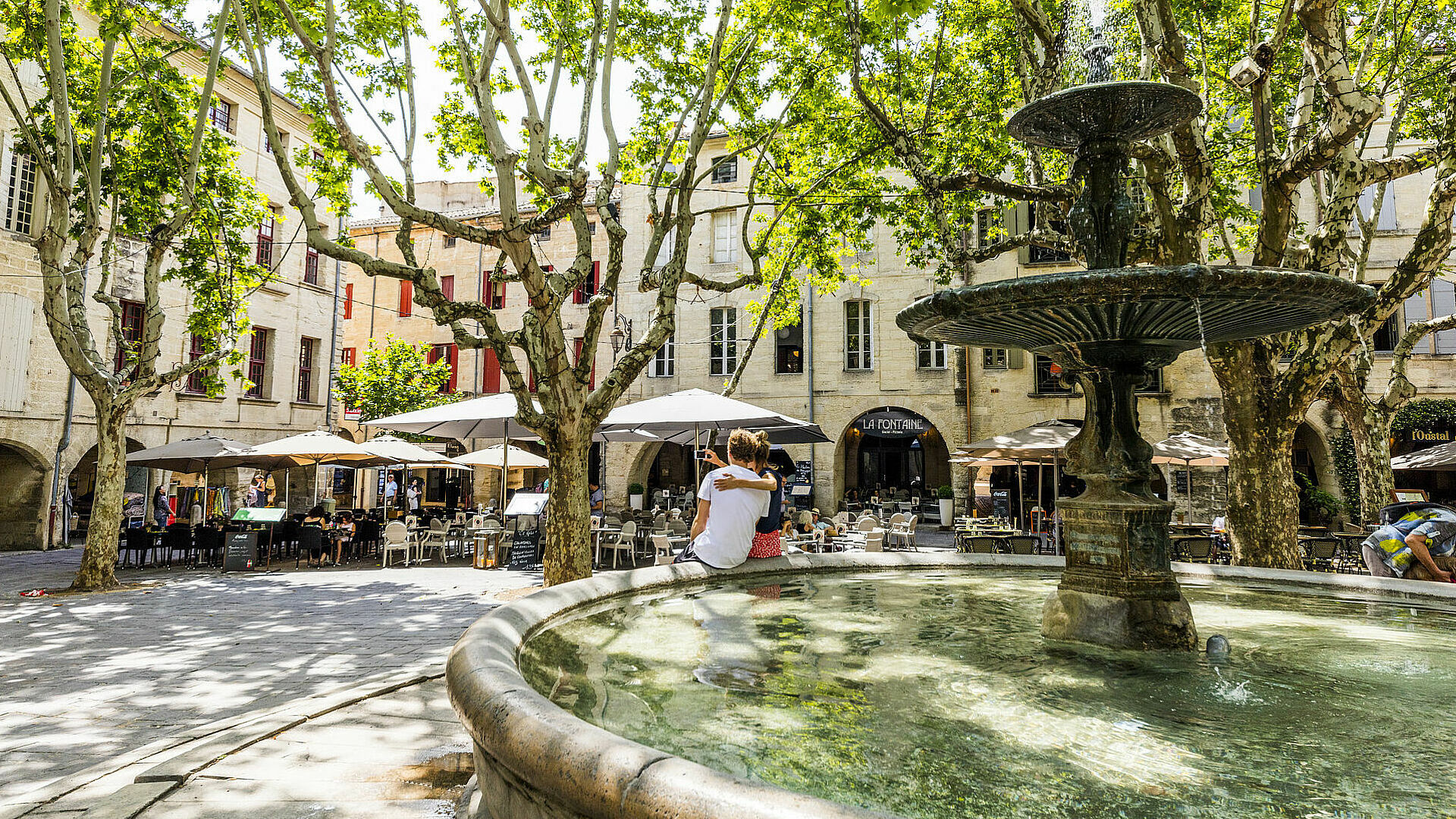 places to visit near uzes france